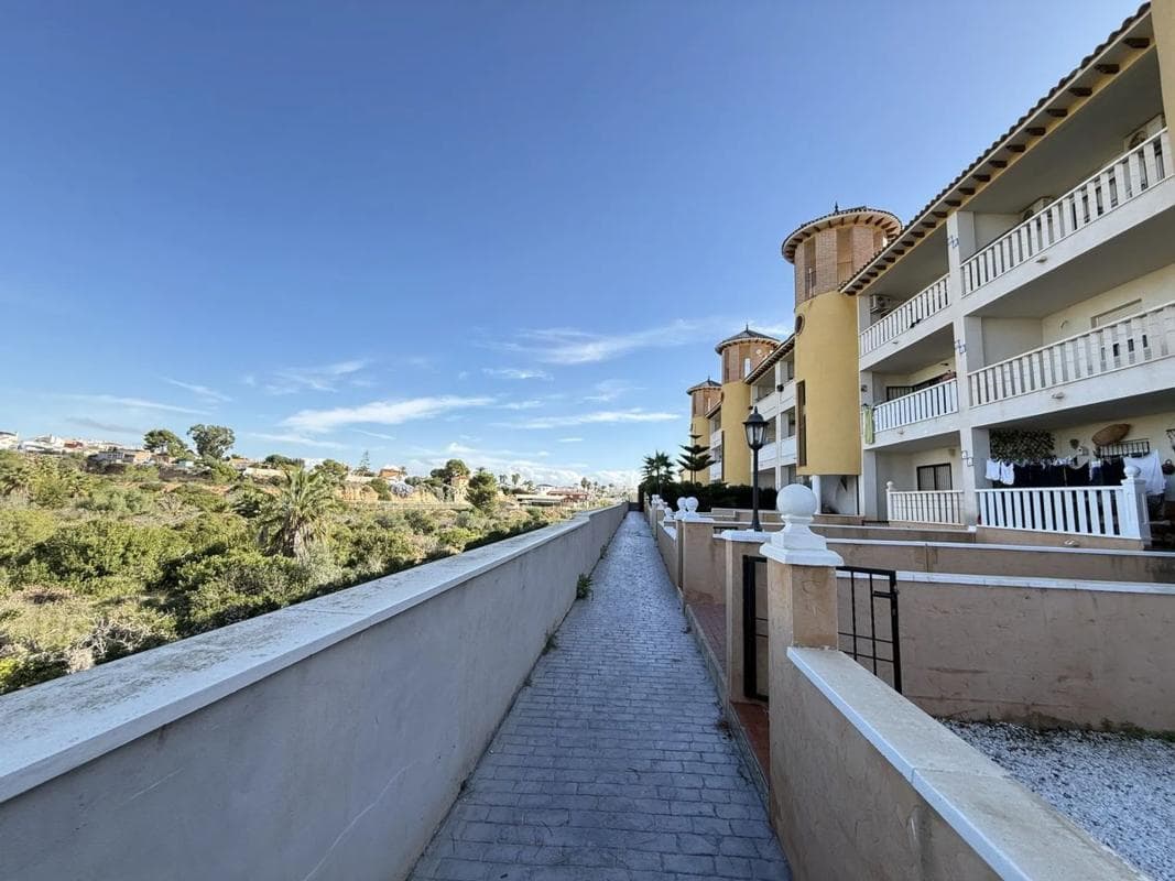 Venta de piso en Barrio Lomas de Cabo Roig-Los Dolses, Orihuela
photo 2