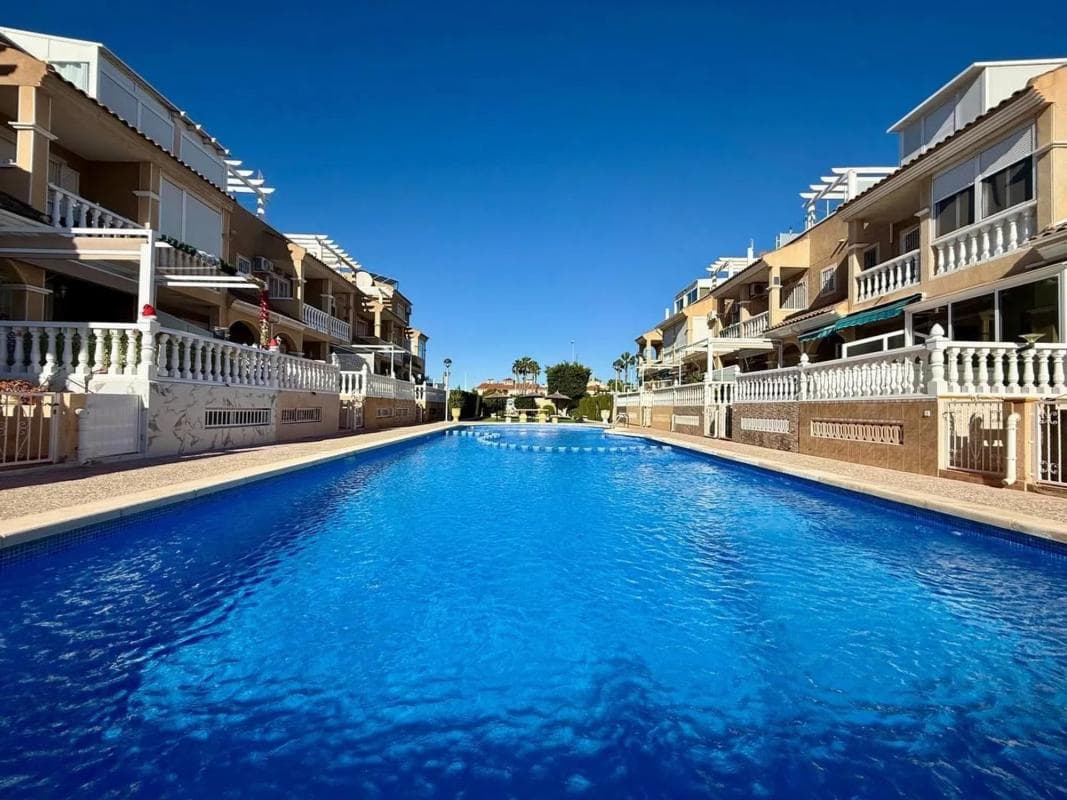 Venta de chalet independiente en Barrio Playa Flamenca, Orihuela
photo 5