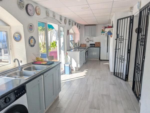 Chalet independiente en venta en Diseminado Poligono 8, 4, Pilar de la Horadada
thumbnail 1