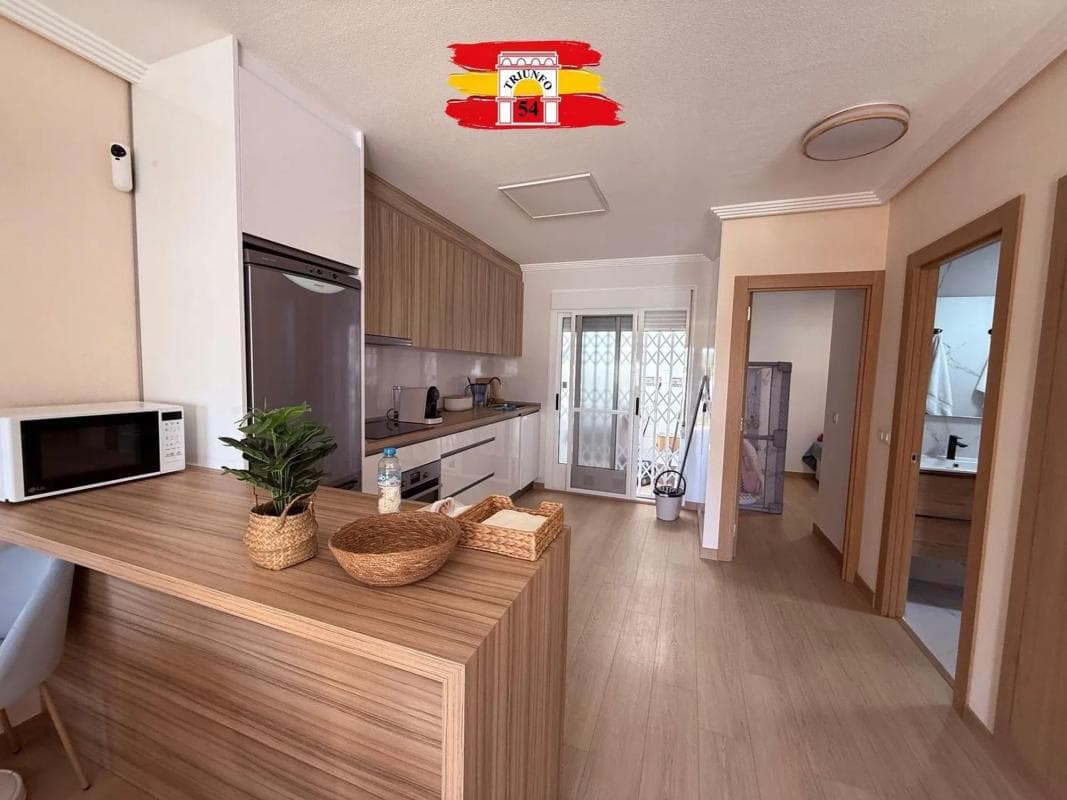 Venta de chalet independiente en Avenida de Europa, Pilar de la Horadada
photo 3