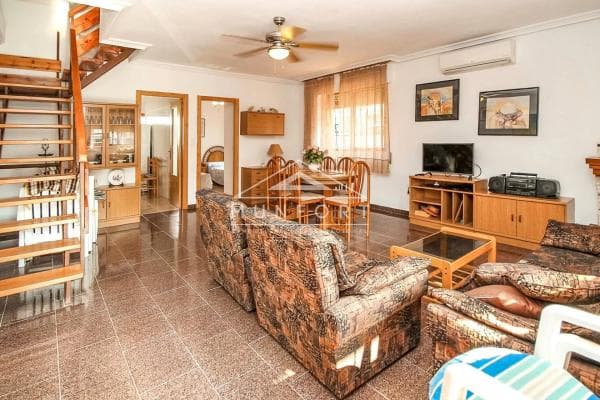 Chalet pareado photo 1