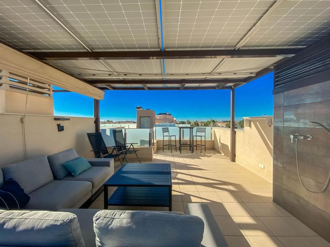 Venta de chalet adosado en Avenida de Colón , Pilar de la Horadada photo 4