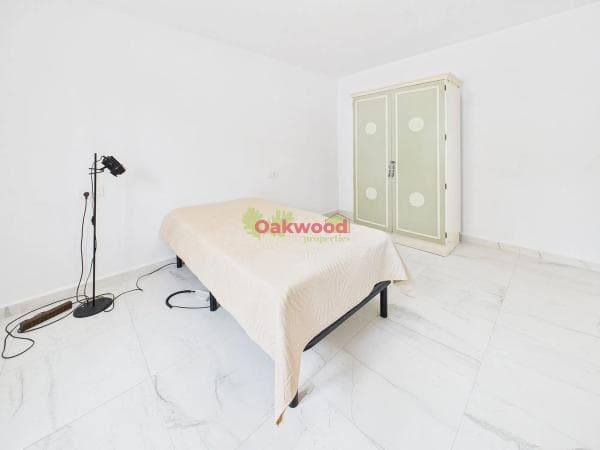 Independent chalet for sale in Calle Abedul, Pilar de la Horadada
photo 1