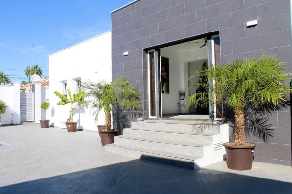 Chalet independiente en venta en Ciudad Quesada, Rojales
photo 1