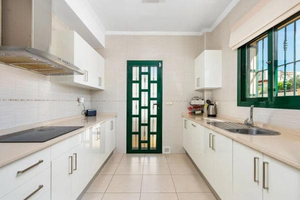 Chalet independiente en venta en Calle Islas Alhucemas, 4, Rojales
thumbnail 1