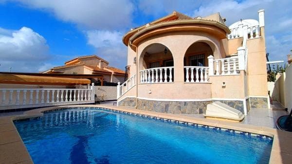Chalet independiente en venta en Ciudad Quesada, Rojales
photo 1