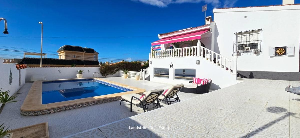 Venta de chalet independiente en Calle Picasso, 40, Rojales
photo 2