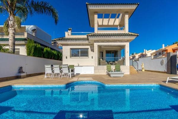 Chalet independiente en venta en Ciudad Quesada, Rojales
photo 1