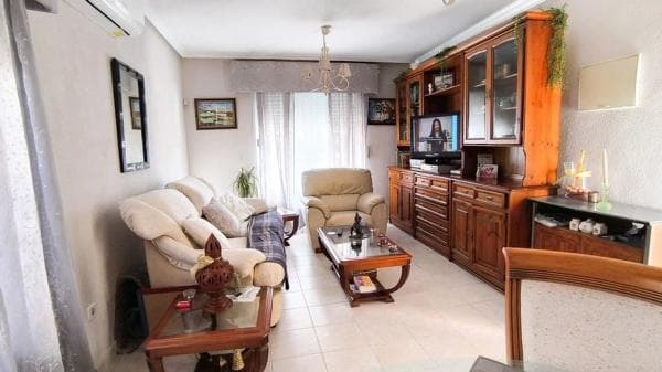 Chalet independiente en venta en Ciudad Quesada, Rojales
photo 1
