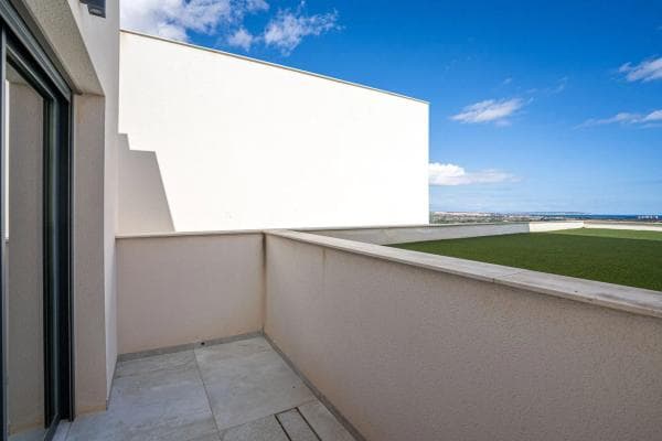 Chalet independiente en venta en Avenida del Recorral, Rojales
thumbnail 1