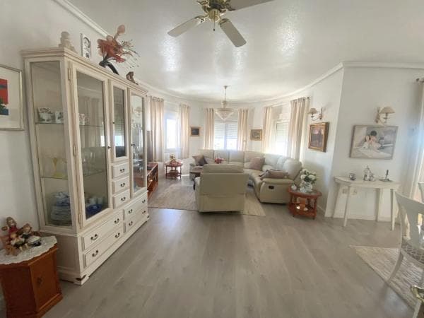 Chalet independiente en venta en Avenida de La Costa Azul, Rojales
thumbnail 1
