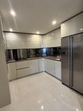 Частный шале на продаже в Avenida Antonio Quesada, 24, Рохалес photo 1