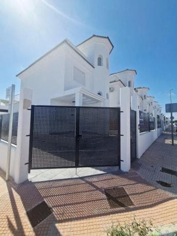 Chalet independiente en venta en San Fulgencio, San Fulgencio
thumbnail 1
