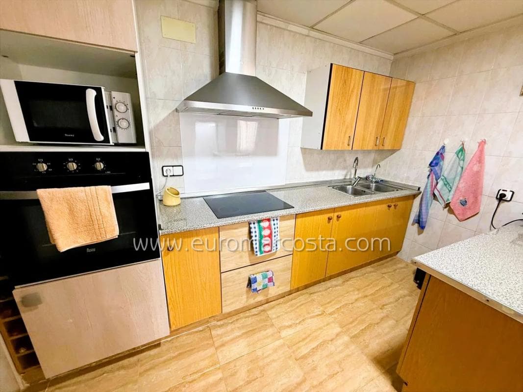 Venta de chalet adosado en Avenida Guardamar , San Fulgencio photo 4