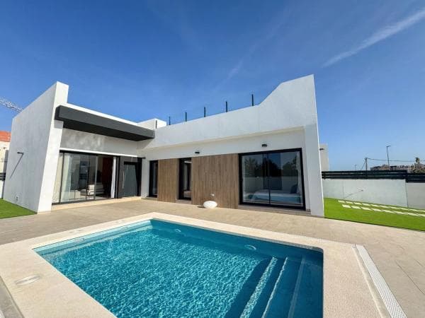 Chalet independiente en venta en San Miguel de Salinas, San Miguel de Salinas
photo 1