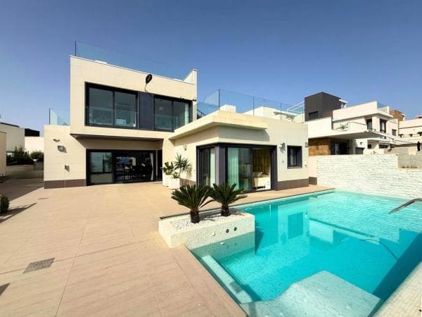 Chalet independiente en venta en San Miguel de Salinas, San Miguel de Salinas
photo 1