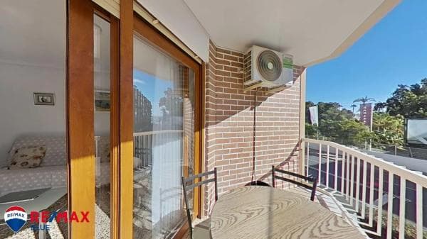 Piso en venta en Barrio El Acequión, Torrevieja
thumbnail 1