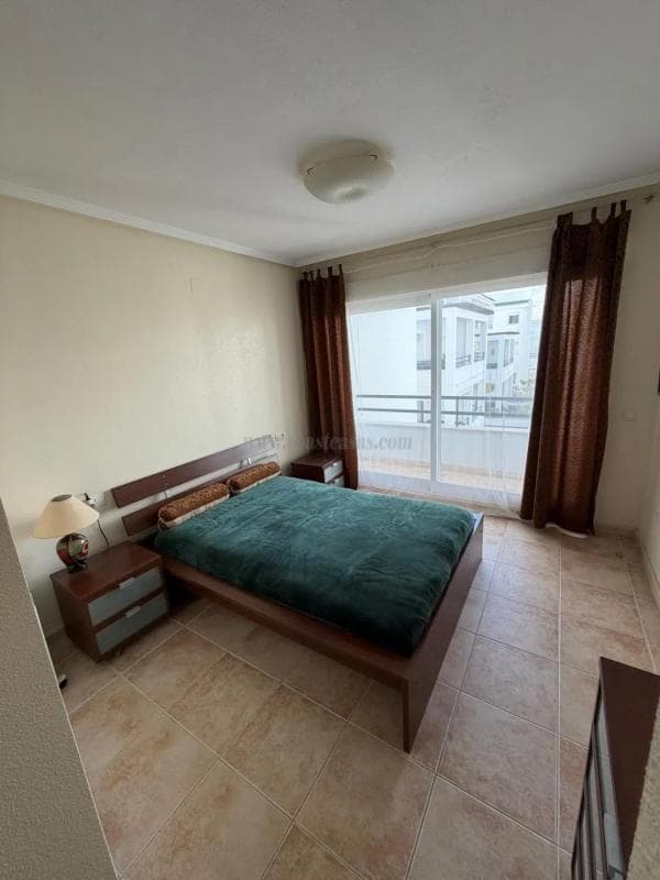 Venta de piso en Barrio La Veleta, Torrevieja
photo 2