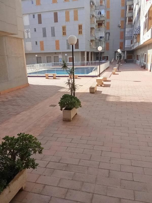 Venta de piso en Calle Santomera, 17, Torrevieja
photo 2