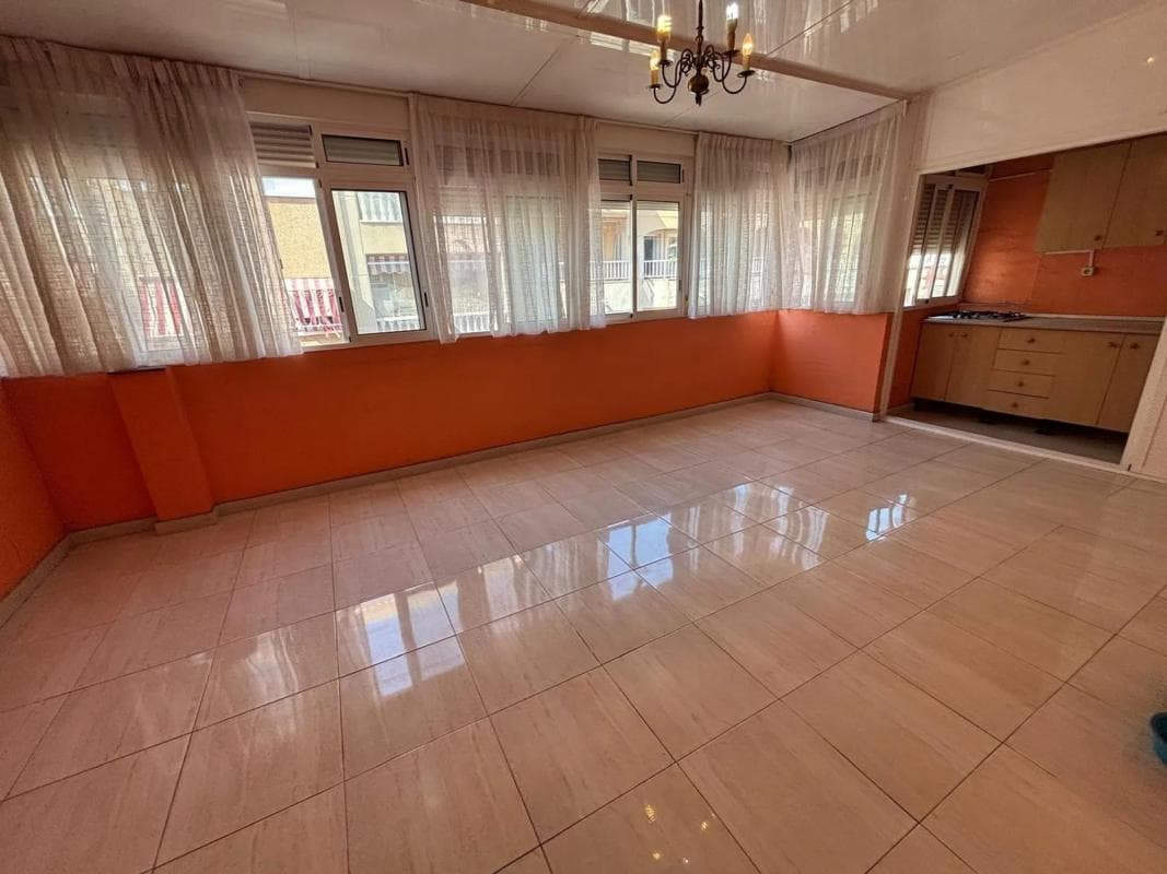Venta de piso en Calle Vega Baja del Segura, Torrevieja
photo 2