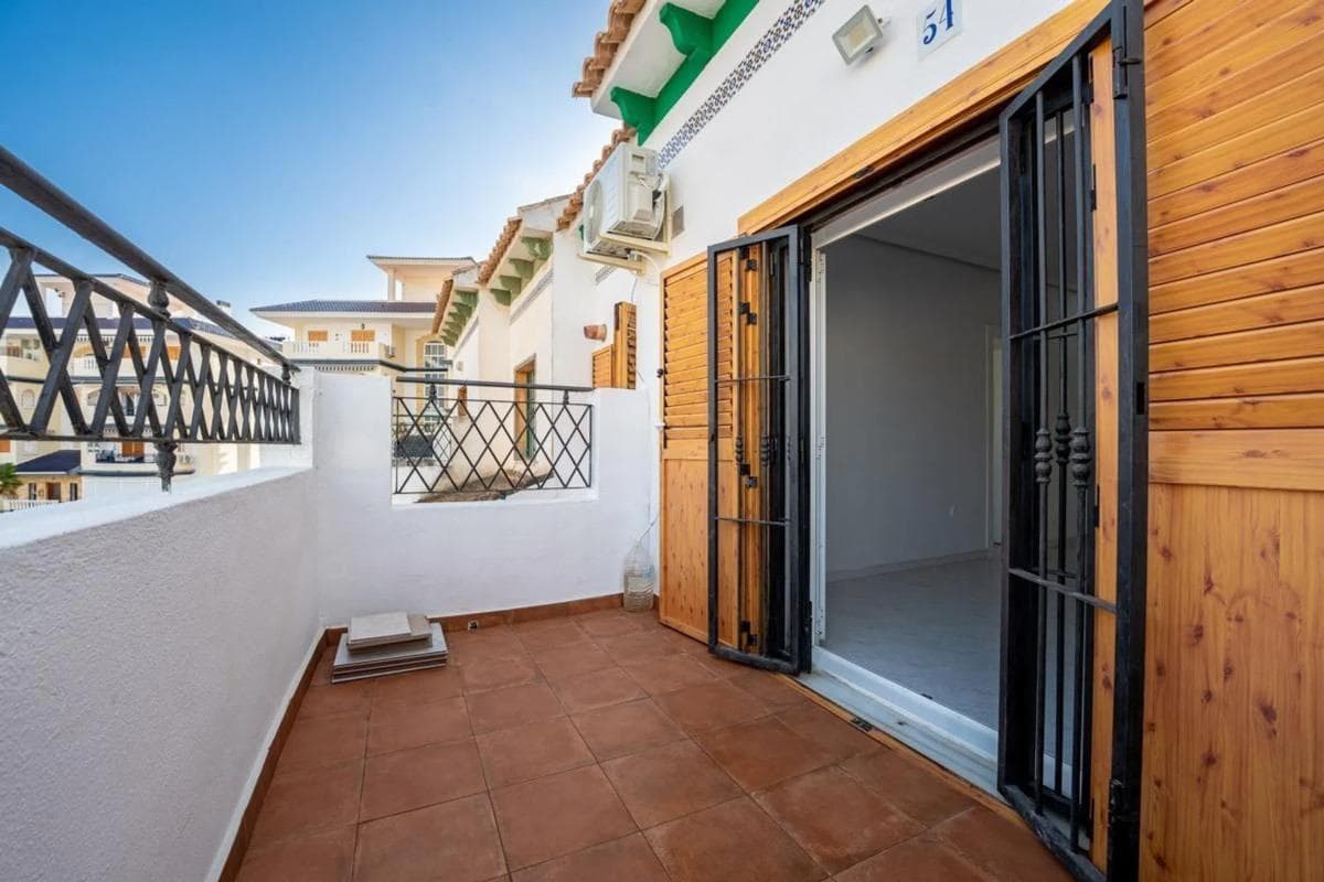 Продажа квартиры на Barrio Cañada del Molino, Торревьеха
photo 3
