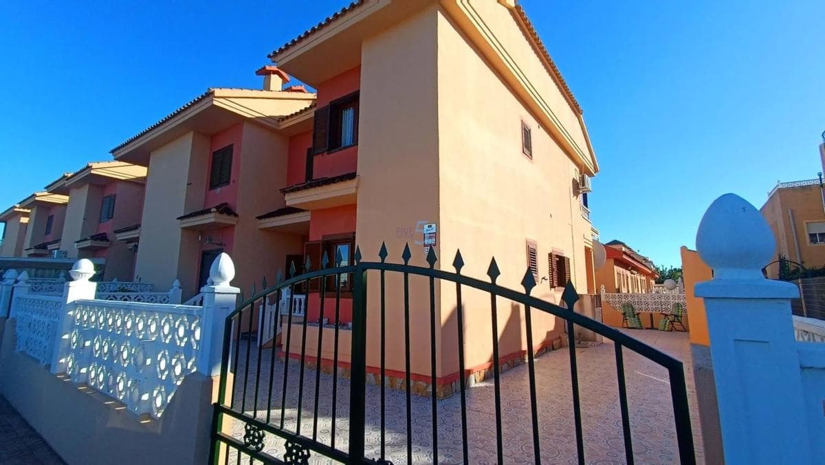 Venta de piso en Barrio La Siesta - El Salado - Torreta, Torrevieja
photo 3