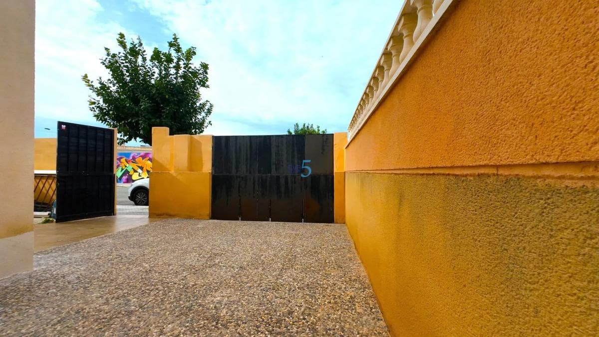 Venta de chalet independiente en Barrio La Siesta - El Salado - Torreta, Torrevieja
photo 4