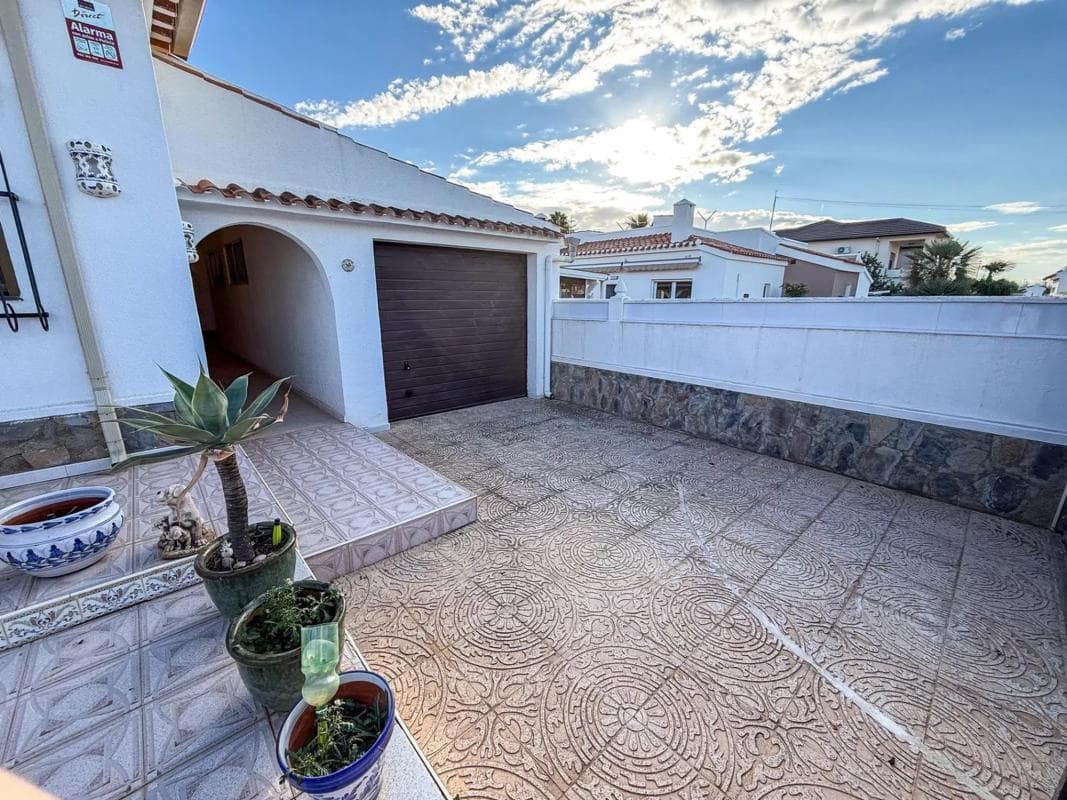 Propiedades en venta y alquiler en España photo 4