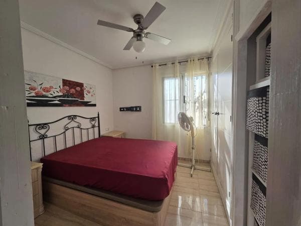 Chalet independiente en venta en Barrio La Siesta - El Salado - Torreta, Torrevieja
thumbnail 2