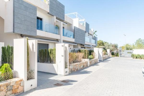 Квартира на продажу на Avenida de Torrevieja, Торревьеха photo 1
