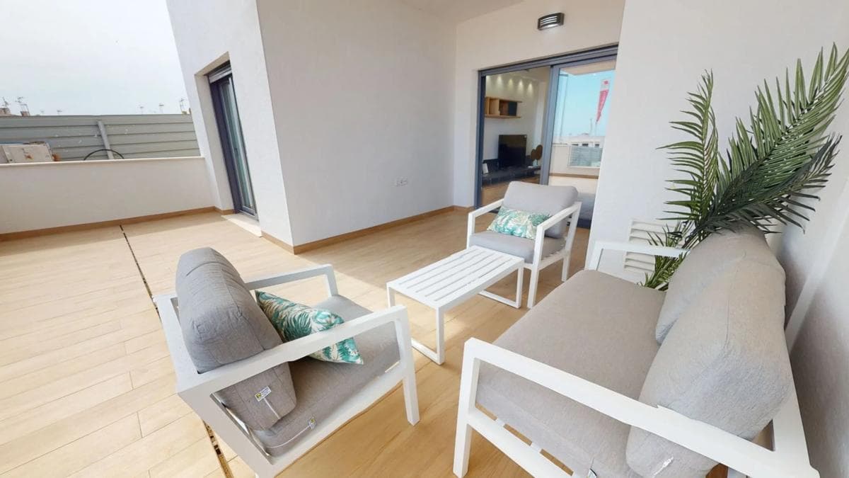 Sale of apartment in Barrio Los Balcones - Los Altos del Edén, Torrevieja
photo 2
