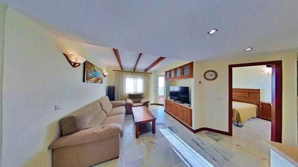 Piso en venta en Barrio Playa de los Locos, Torrevieja
thumbnail 2