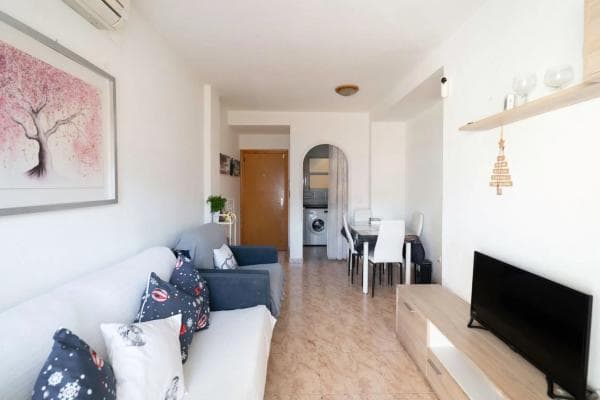 Piso en venta en Calle Maestro Francisco Casanovas, Torrevieja
thumbnail 1