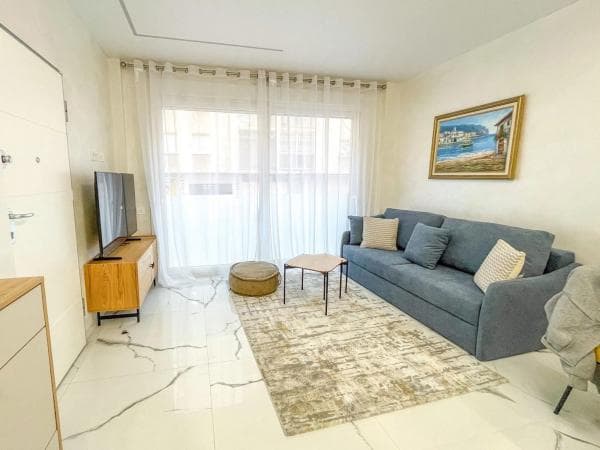 Piso en venta en Barrio Playa del Cura, Torrevieja
photo 1