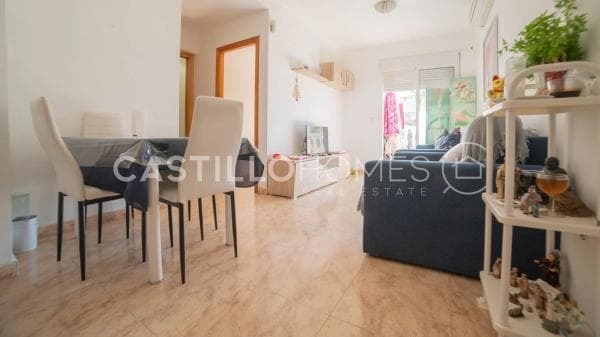 Piso en venta en Calle Maestro Francisco Casanovas, 8, Torrevieja
thumbnail 2