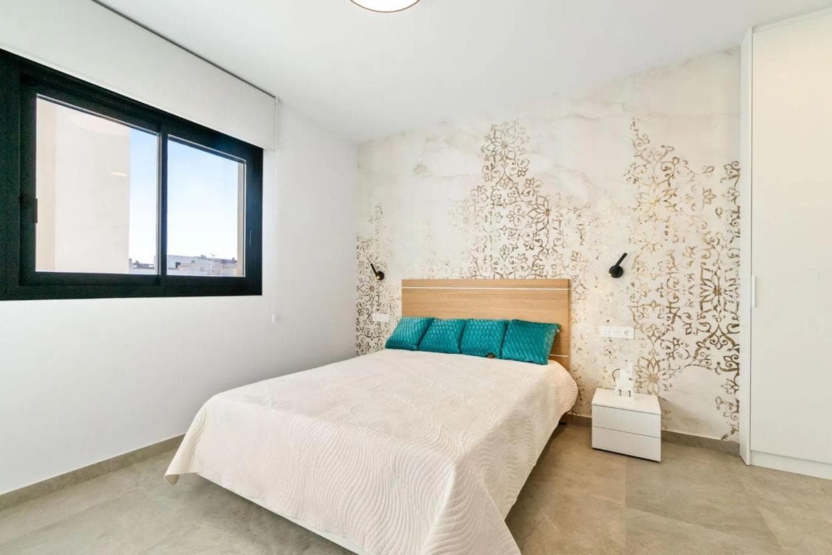 Venta de piso en Barrio Las Piscinas Naturales, Torrevieja
photo 5