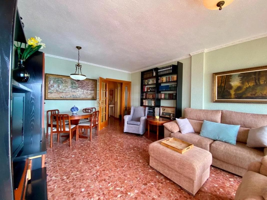 Venta de piso en Calle Ramón y Cajal, Torrevieja
photo 4