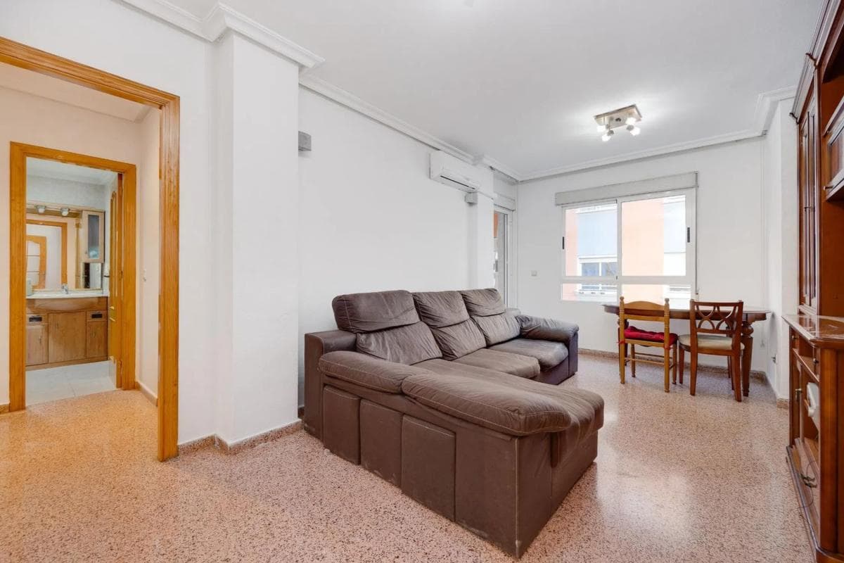 Sprzedaż mieszkania w Calle Zoa, Torrevieja
photo 3