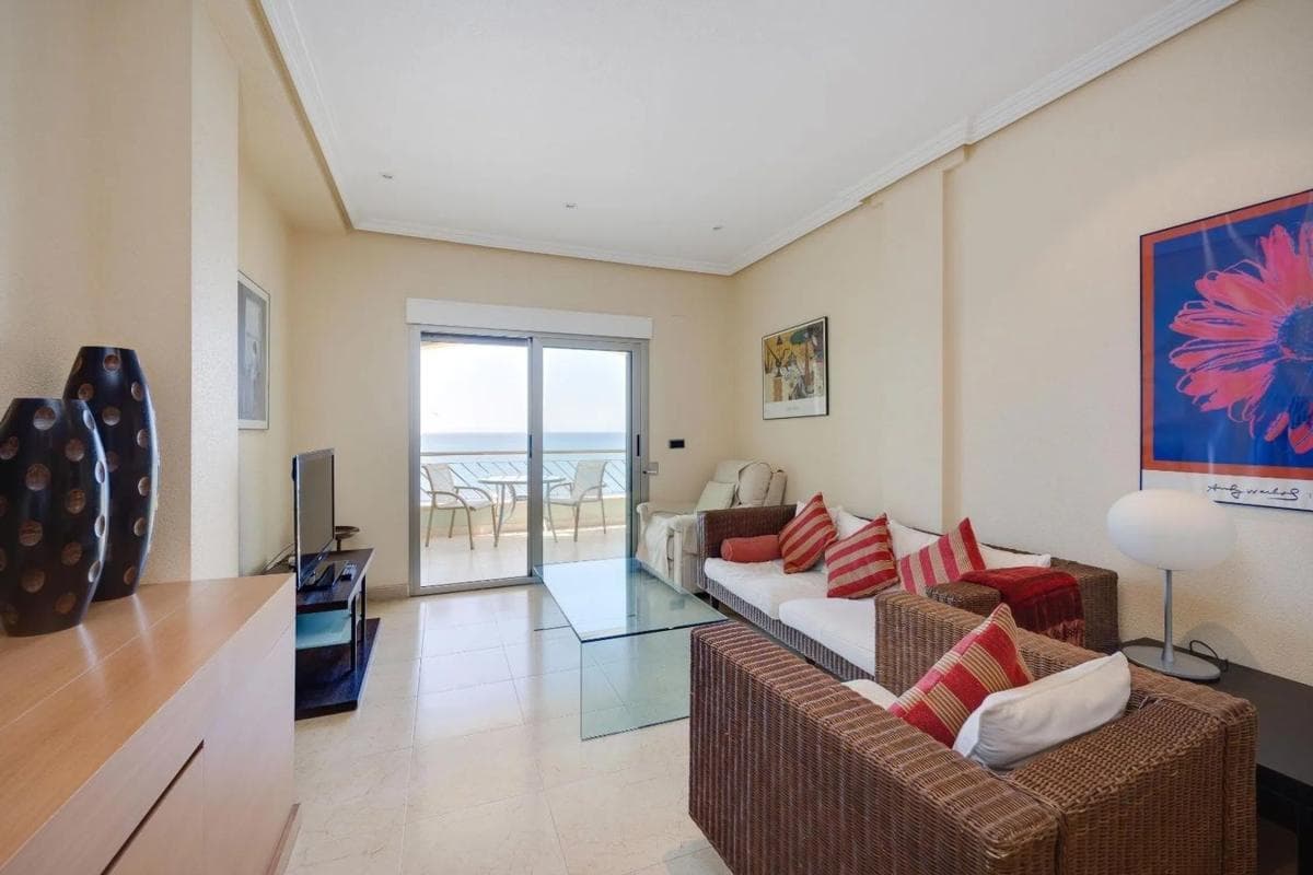 Venta de piso en Barrio Las Piscinas Naturales, Torrevieja
photo 4