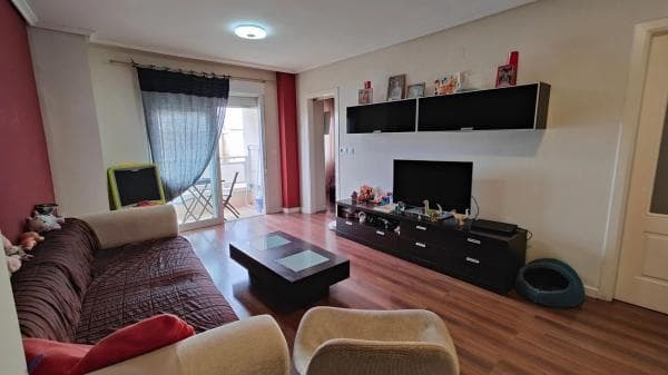 Piso en venta en Calle San Pascual, 75, Torrevieja
thumbnail 1