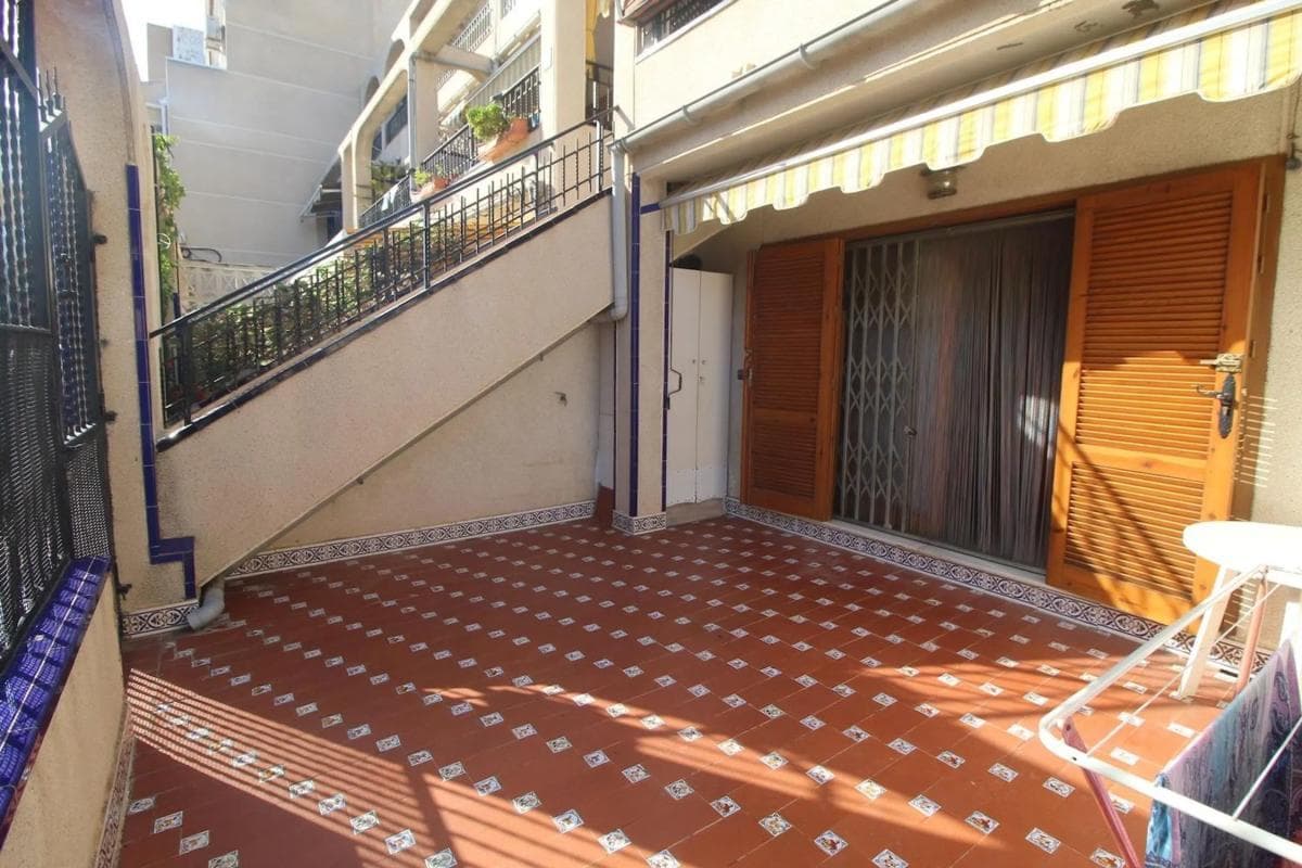 Venta de piso en Avenida Diego Ramírez Pastor, 241, Torrevieja
photo 4