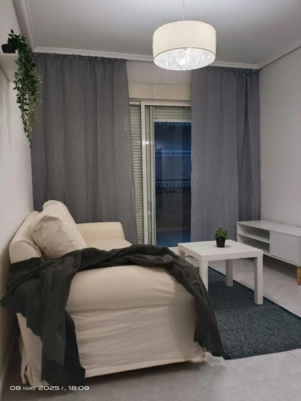 Sale of apartment in Calle la Loma, 70, Torrevieja
photo 3