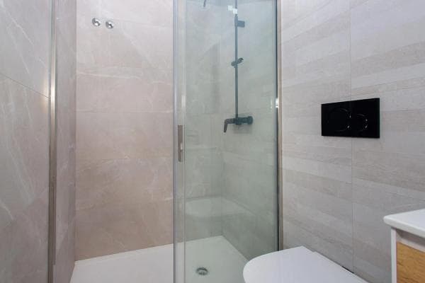 Piso en venta en Calle Ramón Gallud, Torrevieja
thumbnail 1