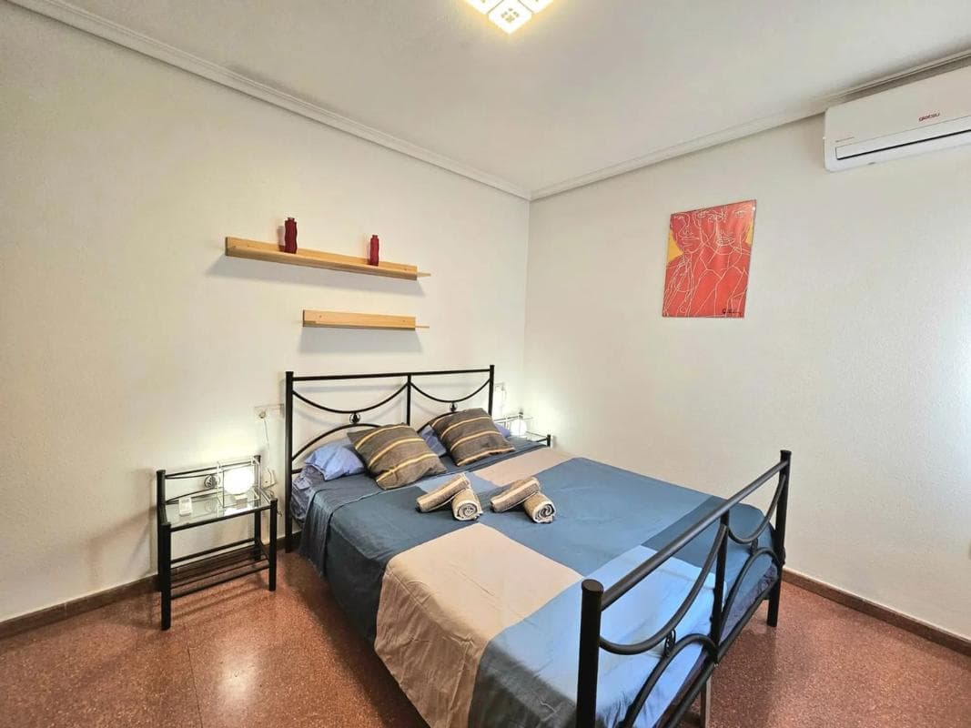Sprzedaż mieszkania w Calle Zoa, Torrevieja
photo 2
