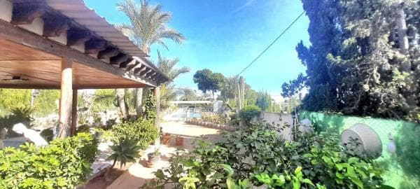 Chalet independiente en venta en Crevillente, Crevillente
thumbnail 2