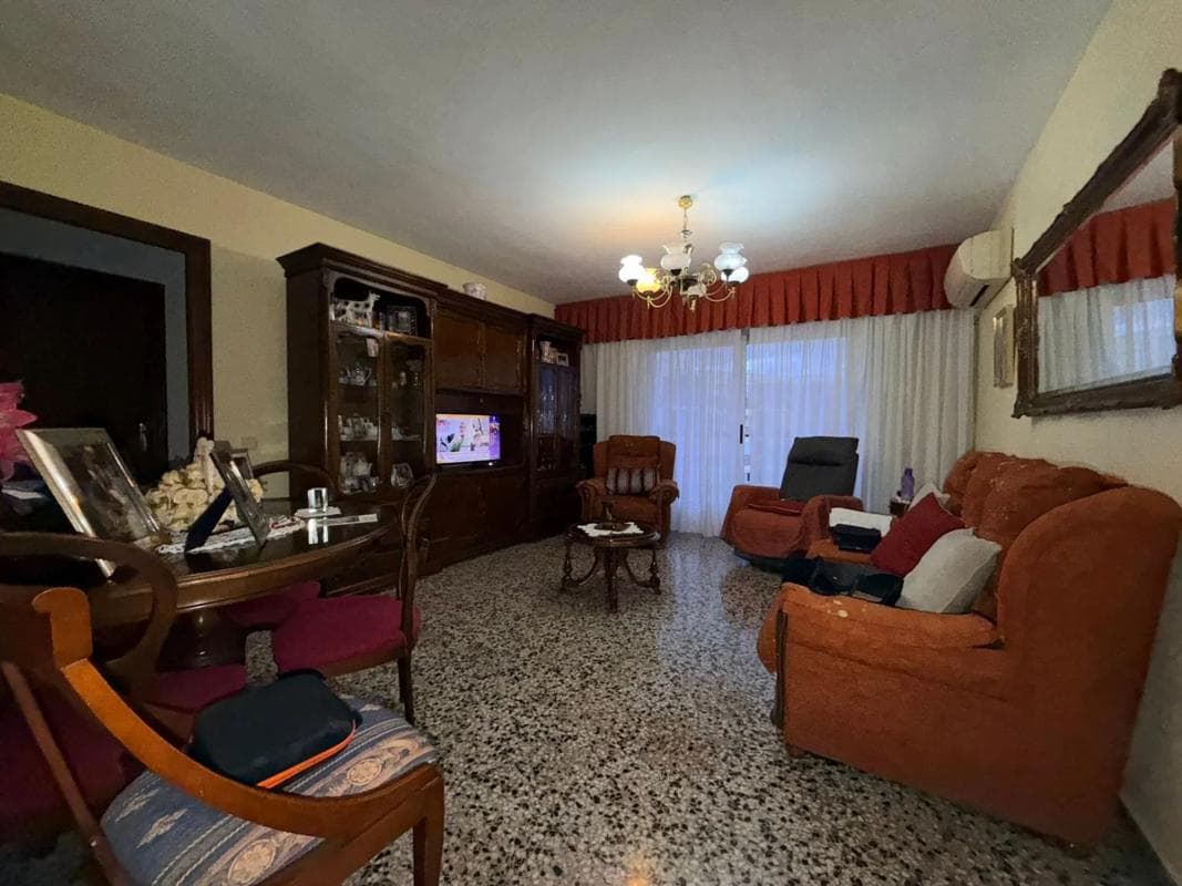 Venta de piso en Calle Sociedad Cultural Deportiva Betis Florida, Alicante / Alacant
photo 2