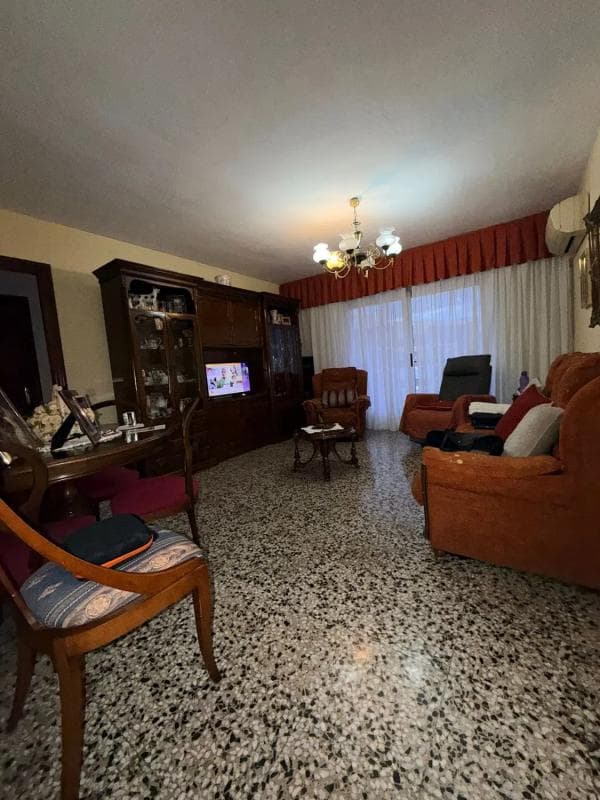 Venta de piso en Calle Sociedad Cultural Deportiva Betis Florida, Alicante / Alacant
photo 5