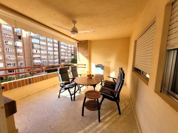 Piso en venta en Calle Victoria Kent Siano, Alicante / Alacant
photo 1
