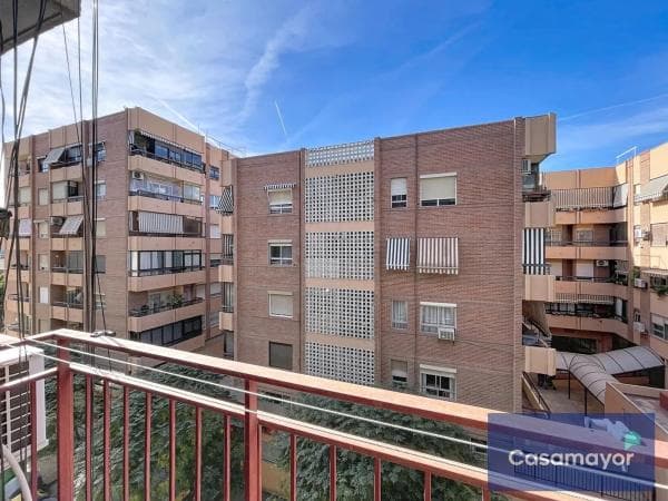 Piso en venta en Calle de los Doscientos, 39, Alicante / Alacant
thumbnail 2