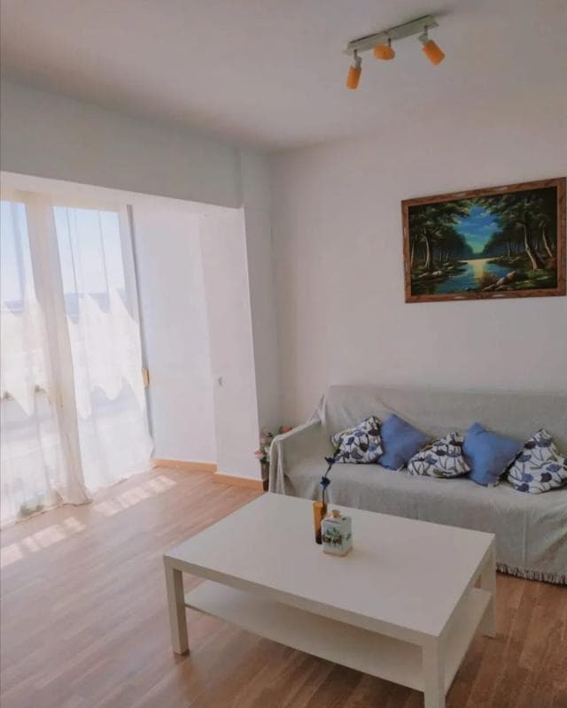 Venta de piso en Calle Quintiliano, Alicante / Alacant
photo 2